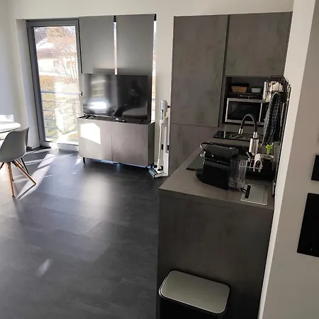 Apartament Stadt Und See Nahes Wohnen Mit Grosser Terasse Und Carport Parkplatz